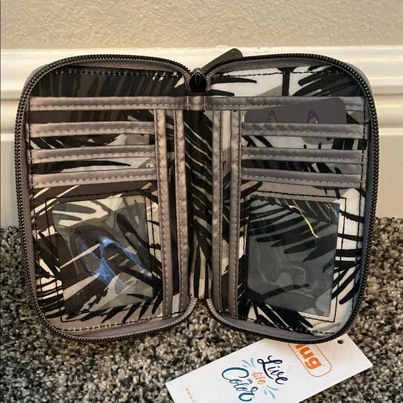 Lug Quilted Wallet -Rodeo- in Metallic Pearl - Picture 2 of 3